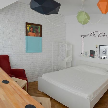 Art Studio By Feels Like Home ブカレスト エクステリア 写真